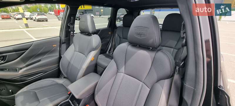 Внедорожник / Кроссовер Subaru Forester 2022 в Киеве