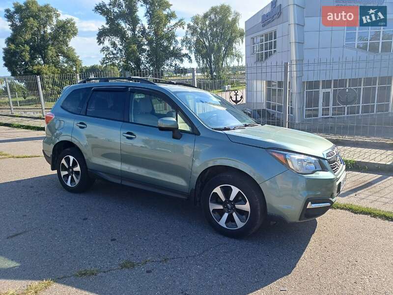 Внедорожник / Кроссовер Subaru Forester 2017 в Кременчуге