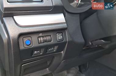 Внедорожник / Кроссовер Subaru Forester 2013 в 