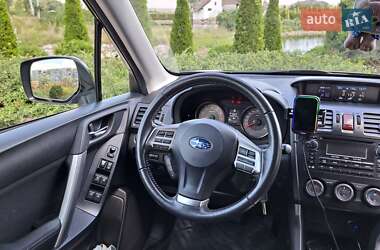 Внедорожник / Кроссовер Subaru Forester 2013 в 