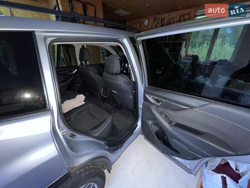 Внедорожник / Кроссовер Subaru Forester 2018 в Киеве