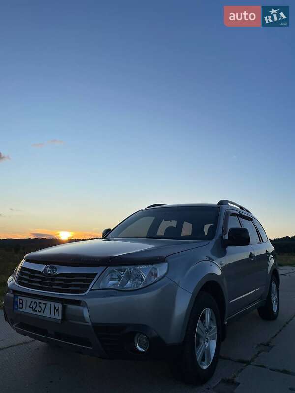 Внедорожник / Кроссовер Subaru Forester 2008 в Гадяче
