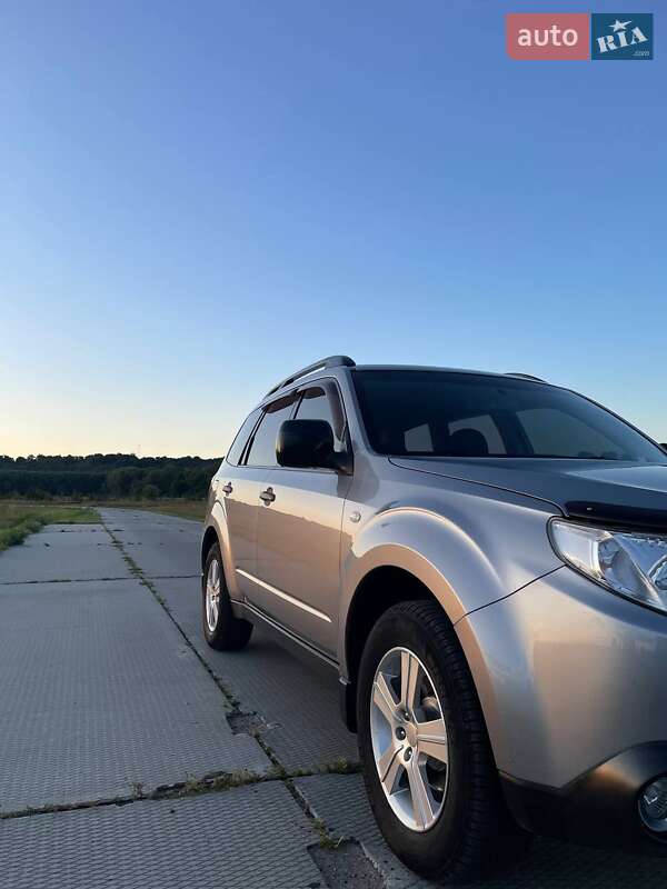 Внедорожник / Кроссовер Subaru Forester 2008 в Гадяче