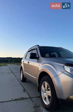 Внедорожник / Кроссовер Subaru Forester 2008 в 