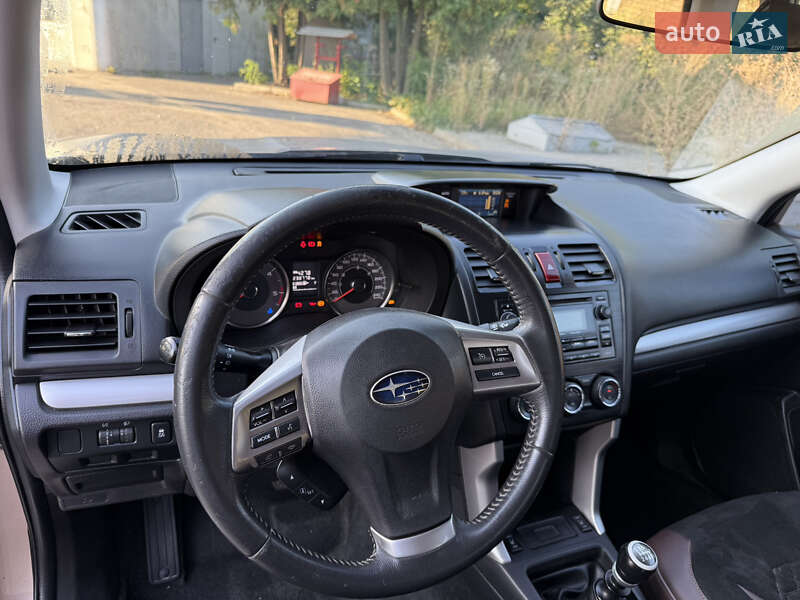 Позашляховик / Кросовер Subaru Forester 2014 в Хмельницькому