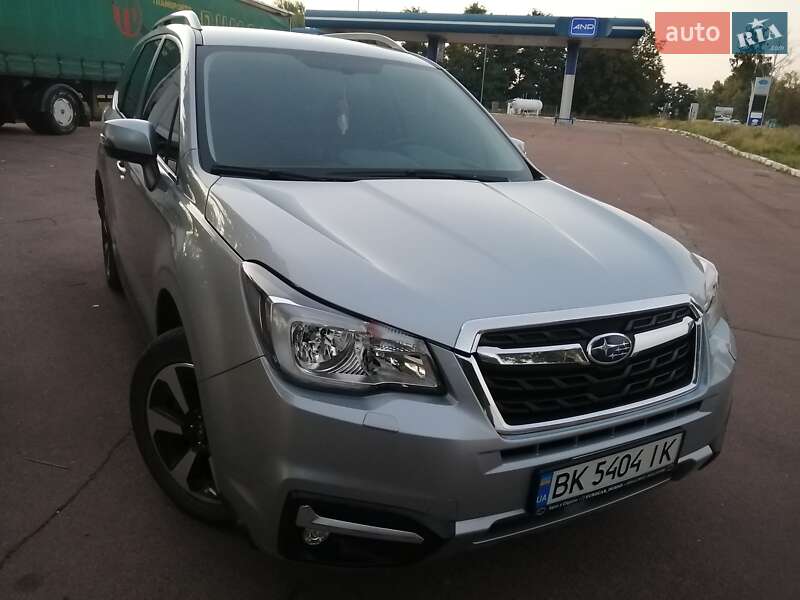 Позашляховик / Кросовер Subaru Forester 2017 в Шостці