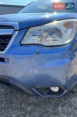Внедорожник / Кроссовер Subaru Forester 2014 в 