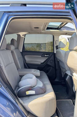 Внедорожник / Кроссовер Subaru Forester 2014 в 