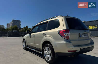 Внедорожник / Кроссовер Subaru Forester 2010 в 