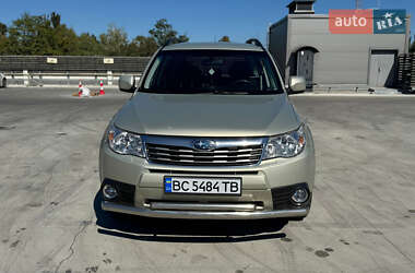 Внедорожник / Кроссовер Subaru Forester 2010 в Киеве