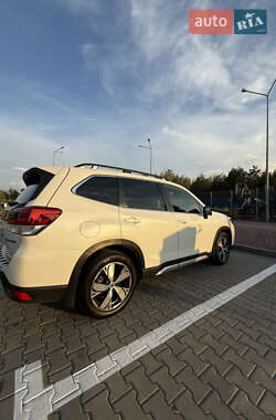 Внедорожник / Кроссовер Subaru Forester 2020 в 