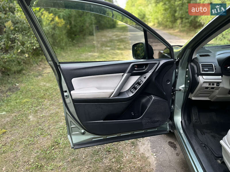 Позашляховик / Кросовер Subaru Forester 2016 в Ковелі