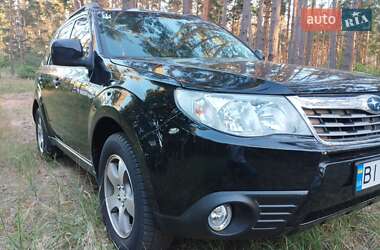 Внедорожник / Кроссовер Subaru Forester 2010 в 