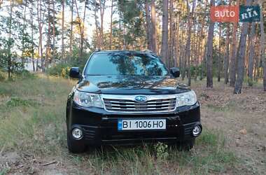Внедорожник / Кроссовер Subaru Forester 2010 в 
