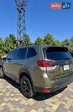 Внедорожник / Кроссовер Subaru Forester 2022 в 
