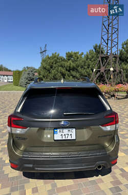 Внедорожник / Кроссовер Subaru Forester 2022 в 