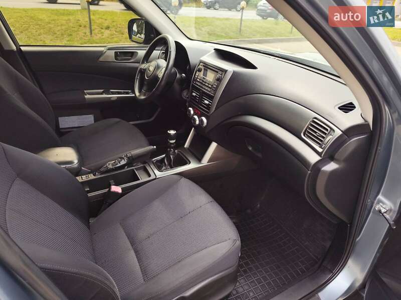Внедорожник / Кроссовер Subaru Forester 2011 в Красилове