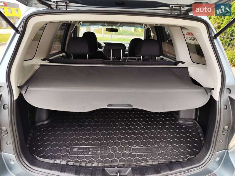 Внедорожник / Кроссовер Subaru Forester 2011 в Красилове