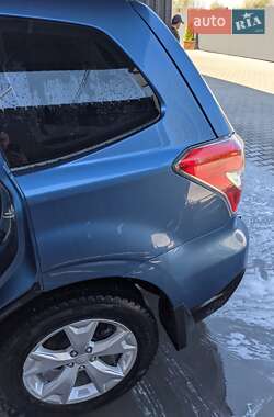 Внедорожник / Кроссовер Subaru Forester 2015 в 