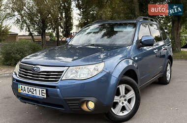 Внедорожник / Кроссовер Subaru Forester 2008 в 