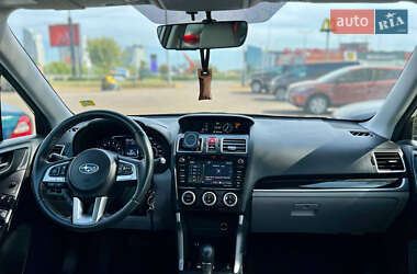 Внедорожник / Кроссовер Subaru Forester 2017 в 