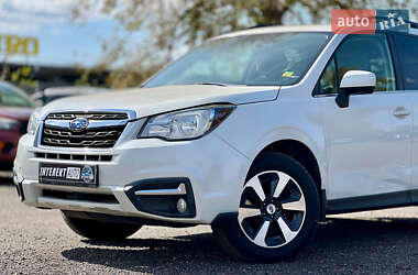 Внедорожник / Кроссовер Subaru Forester 2017 в 