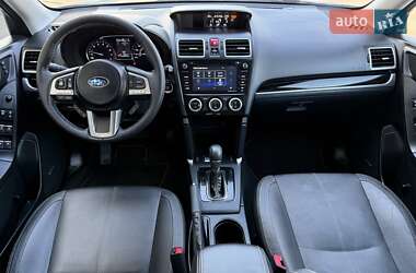 Внедорожник / Кроссовер Subaru Forester 2017 в 
