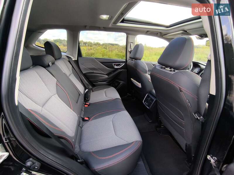 Внедорожник / Кроссовер Subaru Forester 2018 в Киеве