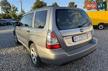 Внедорожник / Кроссовер Subaru Forester 2006 в 
