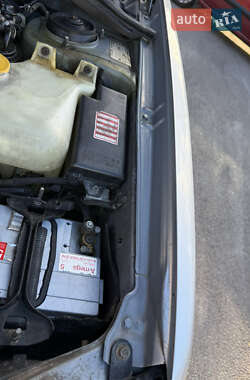 Внедорожник / Кроссовер Subaru Forester 2003 в 