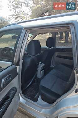 Внедорожник / Кроссовер Subaru Forester 2006 в 
