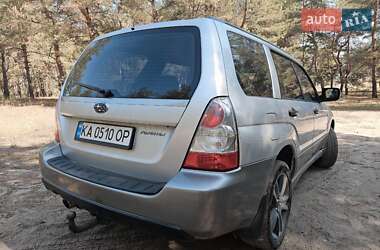 Внедорожник / Кроссовер Subaru Forester 2006 в 