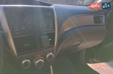 Внедорожник / Кроссовер Subaru Forester 2011 в 