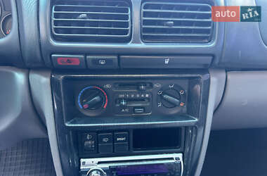 Внедорожник / Кроссовер Subaru Forester 2002 в 