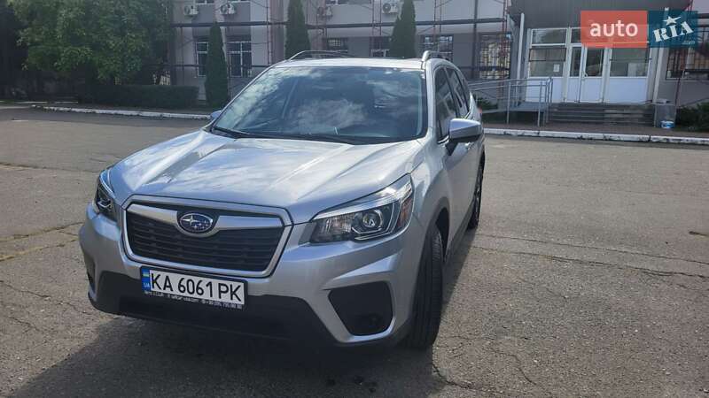 Внедорожник / Кроссовер Subaru Forester 2019 в Киеве