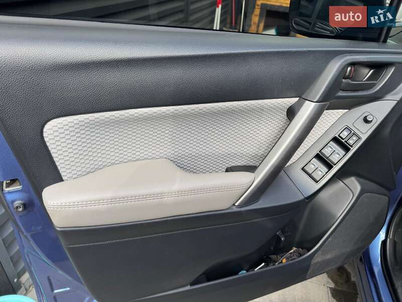 Внедорожник / Кроссовер Subaru Forester 2018 в Сумах