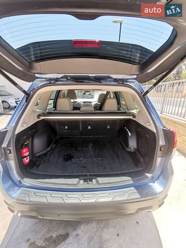 Внедорожник / Кроссовер Subaru Forester 2020 в Львове