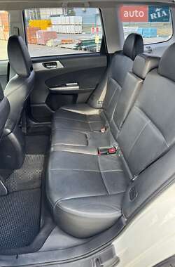 Внедорожник / Кроссовер Subaru Forester 2011 в 