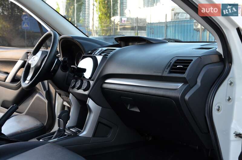 Внедорожник / Кроссовер Subaru Forester 2014 в Киеве