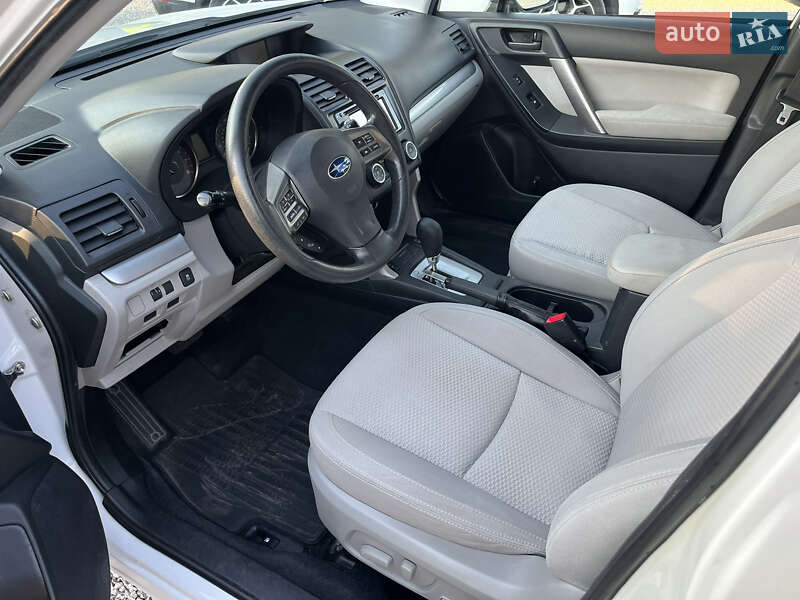 Внедорожник / Кроссовер Subaru Forester 2014 в Новомосковске
