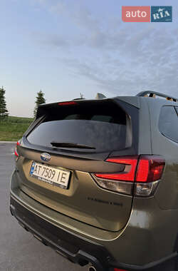 Внедорожник / Кроссовер Subaru Forester 2022 в 