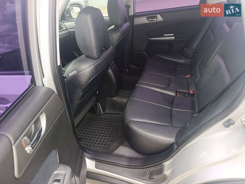 Внедорожник / Кроссовер Subaru Forester 2011 в Мукачево