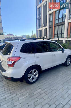 Внедорожник / Кроссовер Subaru Forester 2015 в 