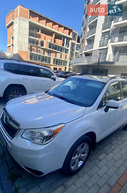 Внедорожник / Кроссовер Subaru Forester 2015 в 