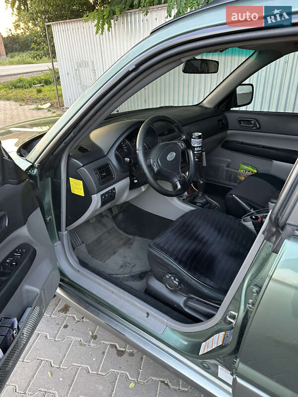Внедорожник / Кроссовер Subaru Forester 2006 в Снятине