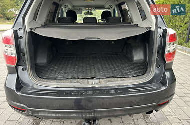 Внедорожник / Кроссовер Subaru Forester 2013 в 