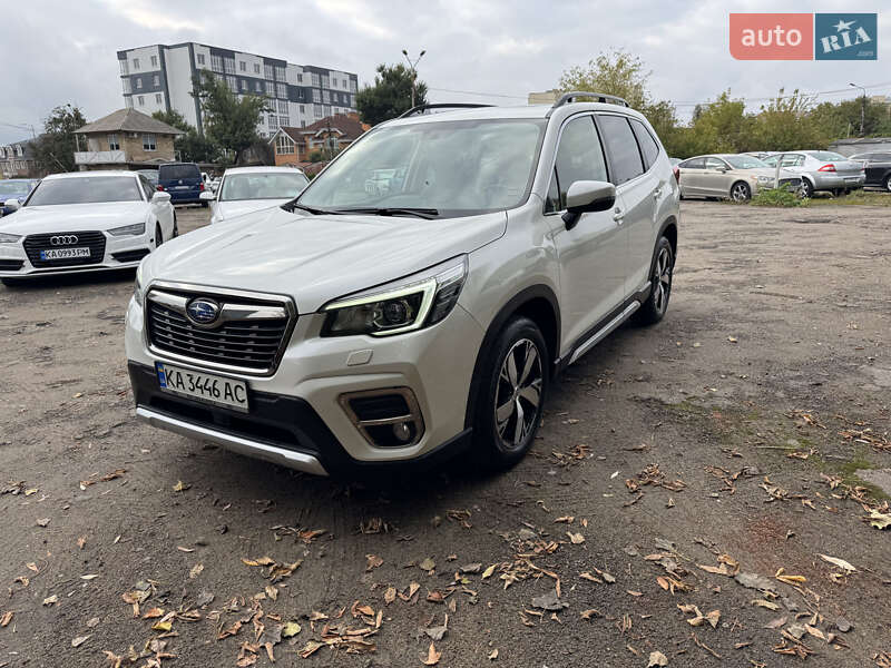 Внедорожник / Кроссовер Subaru Forester 2019 в 