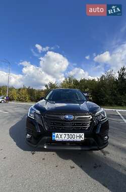 Внедорожник / Кроссовер Subaru Forester 2023 в 