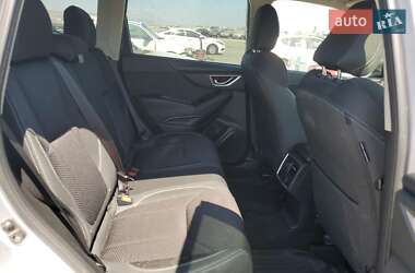 Внедорожник / Кроссовер Subaru Forester 2021 в 