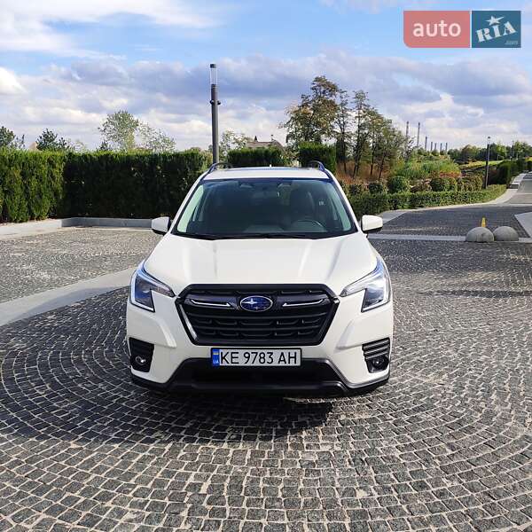 Внедорожник / Кроссовер Subaru Forester 2022 в Днепре